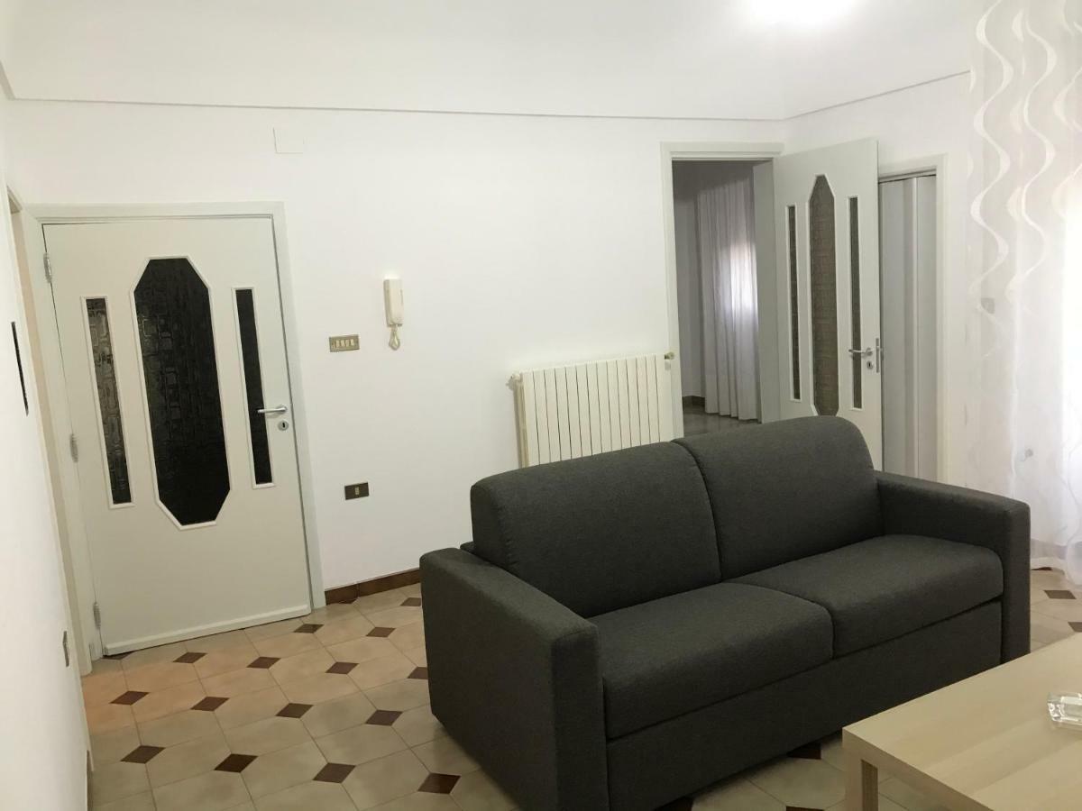 Casa Vacanze Affitti Brevi "Porta Nuova" Locorotondo Exterior foto